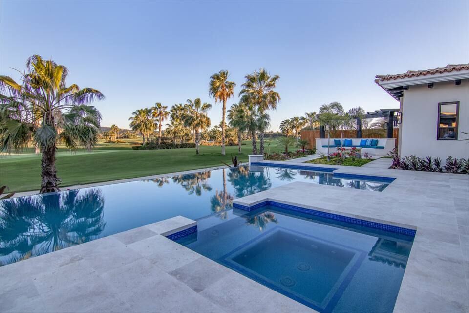 ultimate-cabo-yacht-rentals-experience-big-4