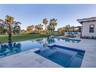 ultimate-cabo-yacht-rentals-experience-small-4