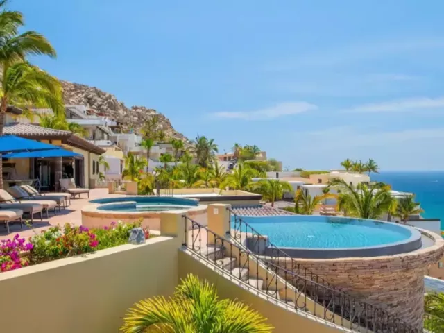 ultimate-coastal-escape-luxury-villa-and-yacht