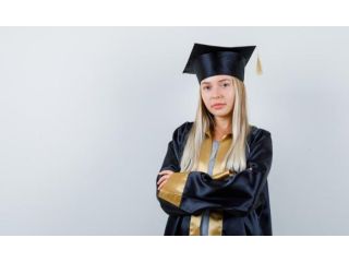 what-makes-a-masters-robe-different-from-other-academic-attire-small-0