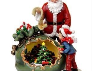 shop-premium-santa-statues-for-unique-gifts