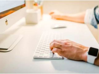 shopify-web-development-for-high-performing-online-stores-small-1
