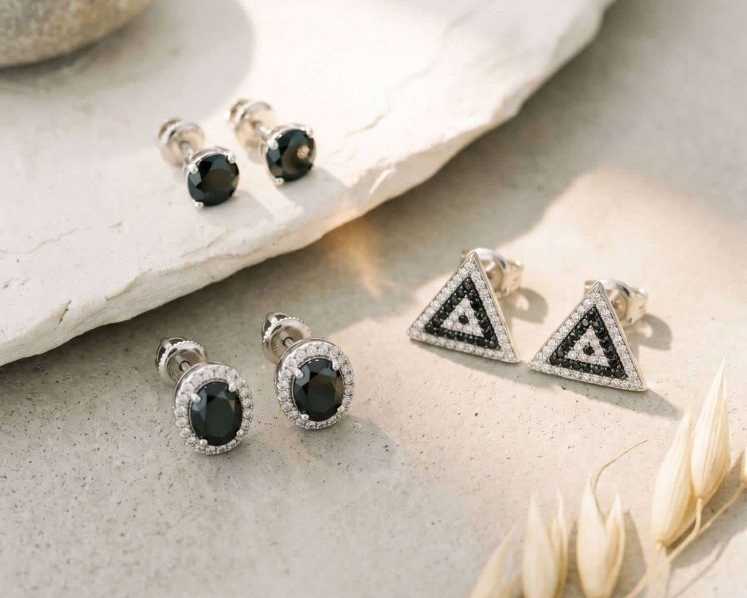 shop-certified-black-diamond-stud-earrings-online