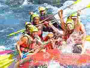 book-adventure-rafting-tours-in-costa-rica