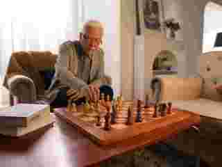 buy-chessnut-air-pro-premium-smart-chess-board-online-small-0