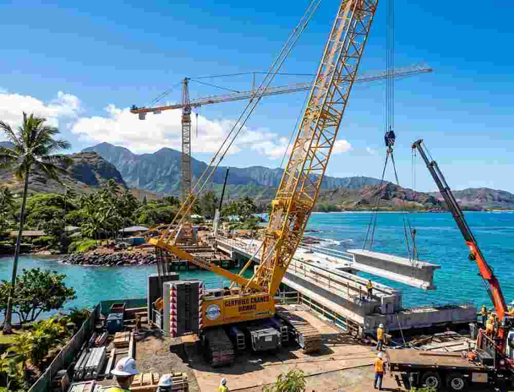 certified-cranes-in-hawaii-for-safe-and-precise-lifting-jobs-big-0