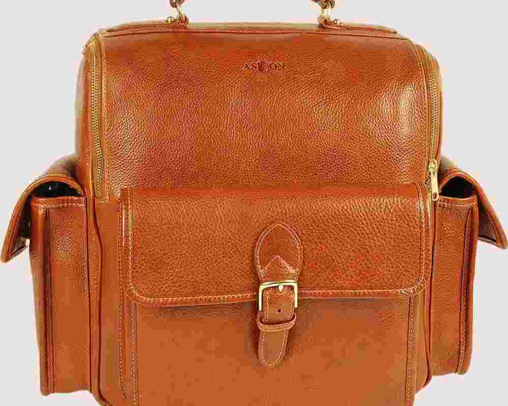 carry-success-in-style-with-a-premium-leather-backpack