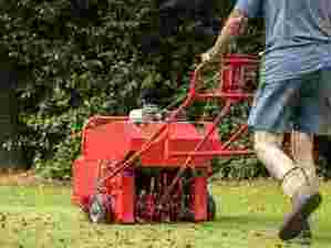lawn-aerator-services