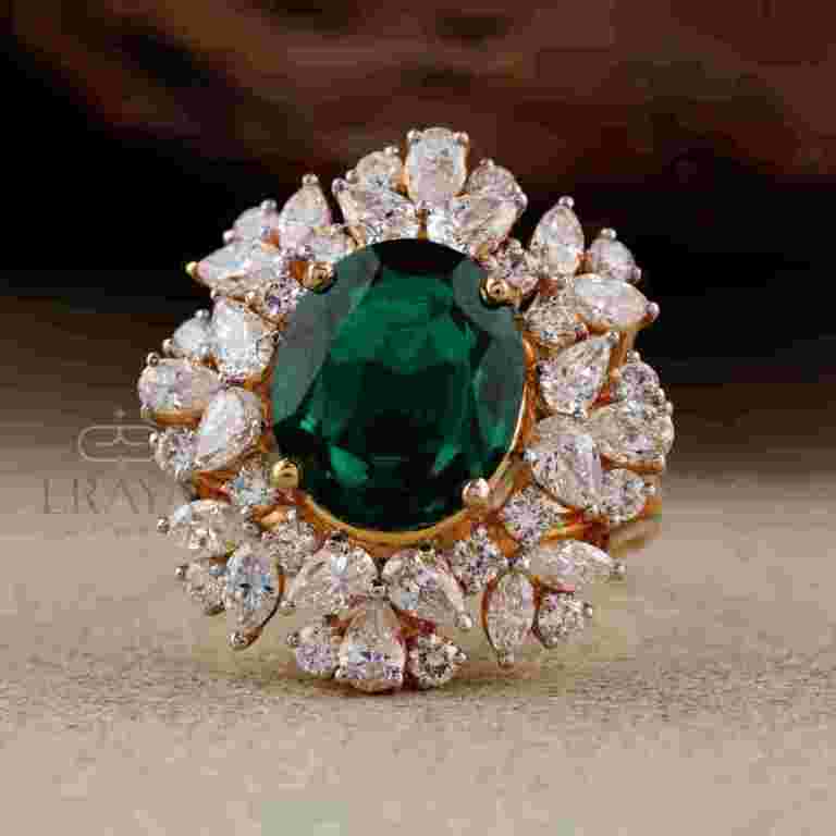 halo-rings-for-women-diamond-rings-that-shine-from-every-angle-big-0