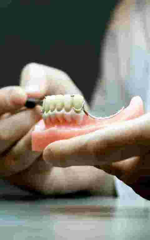 fast-solutions-for-denture-repair-clinic-near-me-in-seattle-big-0