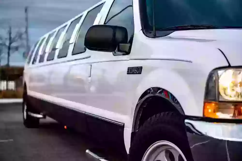 black-stretch-hummer-limo-philadelphia-pa-big-0