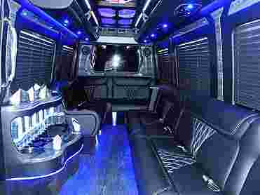 party-bus-rental-service-in-staten-island