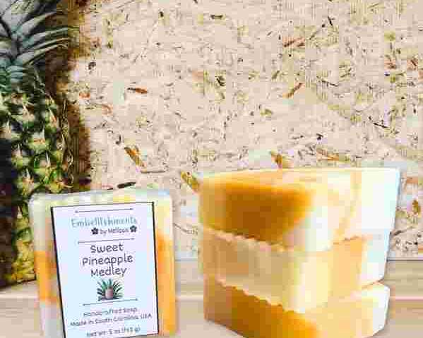 handcrafted-pineapple-soap-with-goat-milk-5-oz