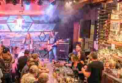 explore-top-live-music-wineries-in-california-big-0