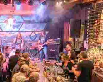 explore-top-live-music-wineries-in-california