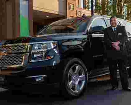 airport-luxury-suv-car-services-for-business-travel