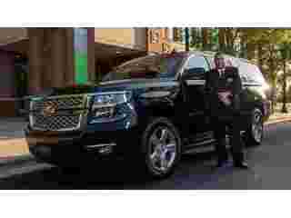 airport-luxury-suv-car-services-for-business-travel-small-0