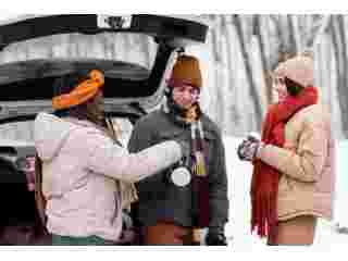 travel-to-the-mountains-in-a-luxurious-denver-ski-resort-limo-small-0