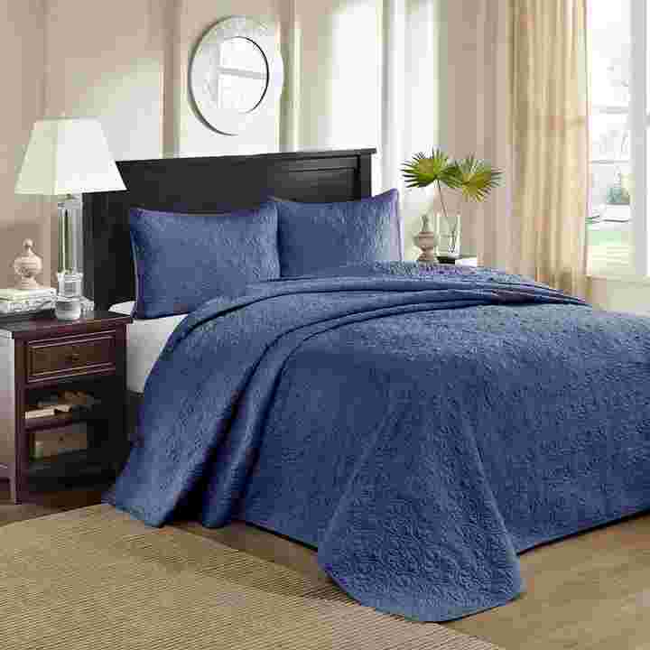 quebec-3-piece-quilted-reversible-bedspread-collection-big-0