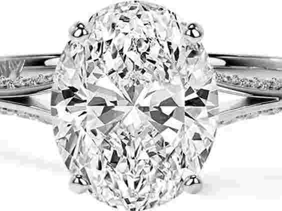lab-made-diamond-rings-oval-cut-ring-with-round-diamonds-318cttw