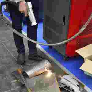 affordable-laser-cleaning-for-machinery-clean-without-damage-big-1