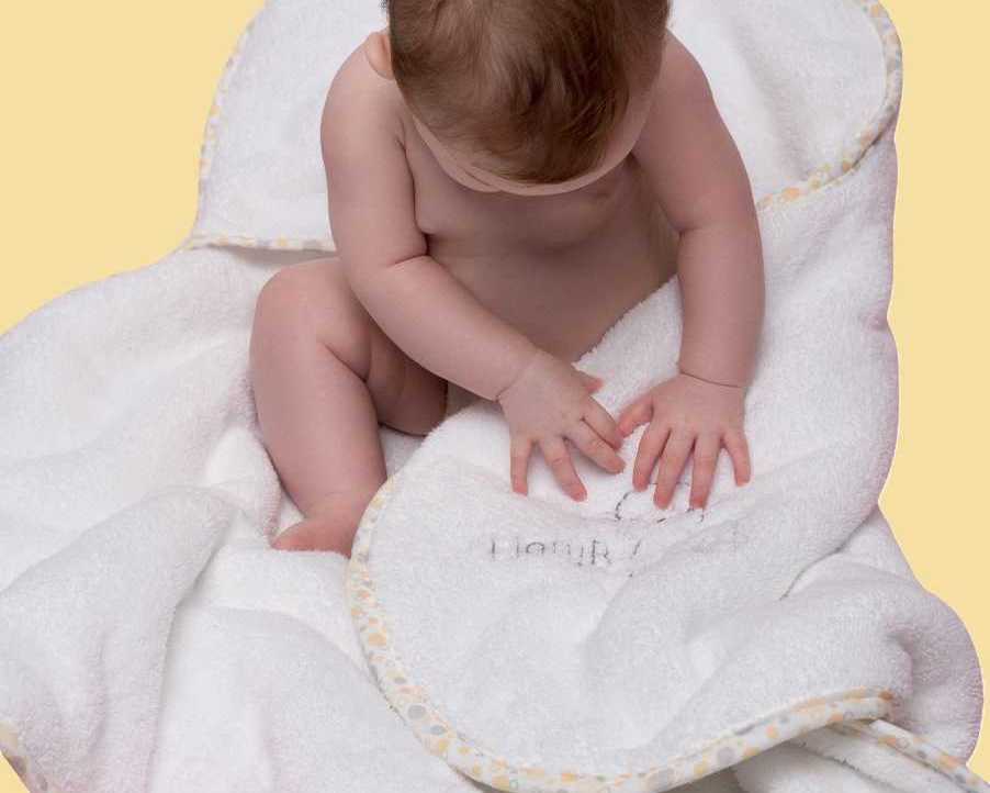 luxury-soft-yellow-baby-towel-for-fathers-day-baby-gift-2026
