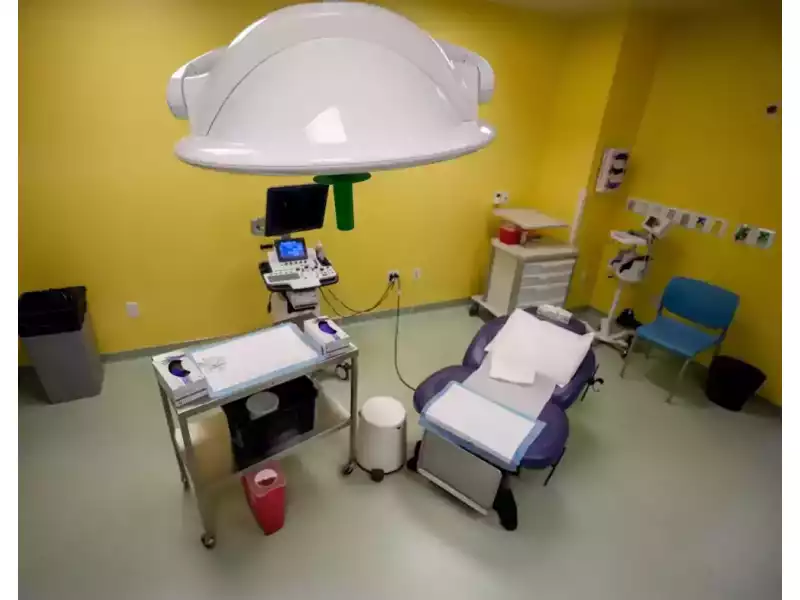 trusted-reproductive-health-services-women-abortion-clinic-near-me-small-0