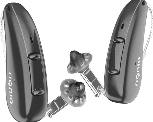 ear-solutions-advanced-signia-hearing-aids-for-clearer-conversations