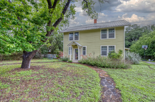 contact-real-estate-agent-uvalde-tx-big-0