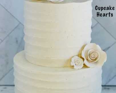 fresh-bakery-treats-with-custom-cupcake-charm