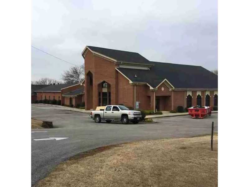 commercial-roofing-in-huntsville-al-small-0