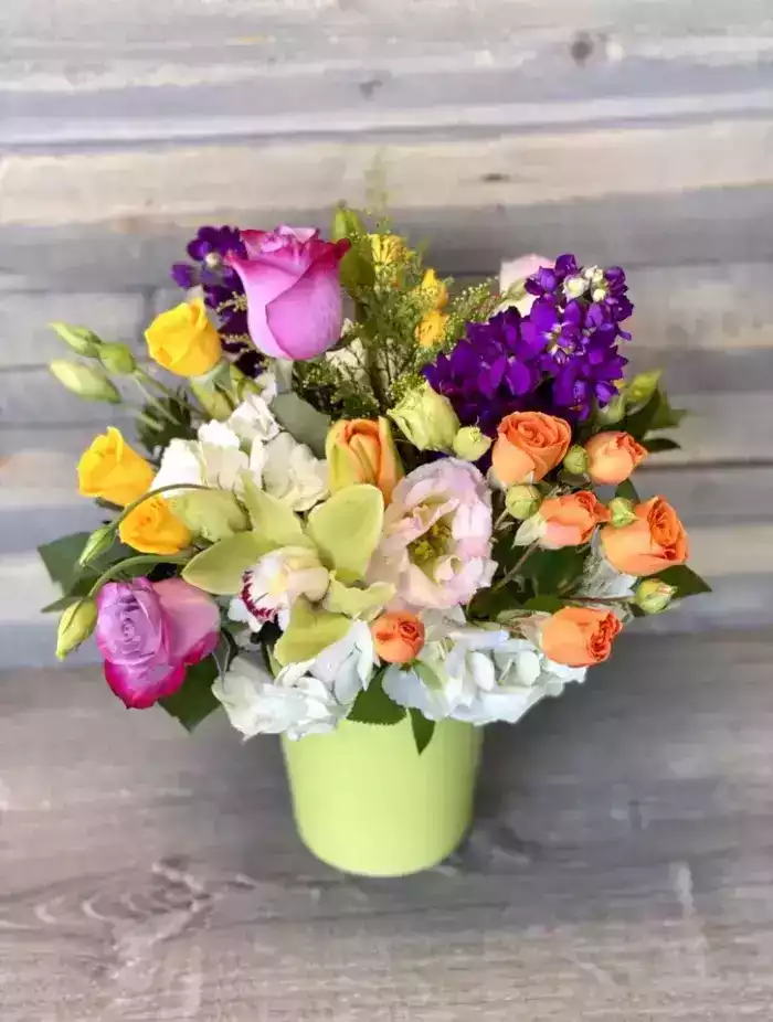 cheerful-floral-arrangements-for-seton-medical-center-deliveries-big-0