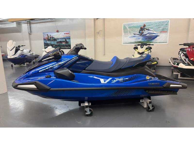 looking-for-a-premium-summer-ride-check-out-the-yamaha-vx-limited-ho-small-0