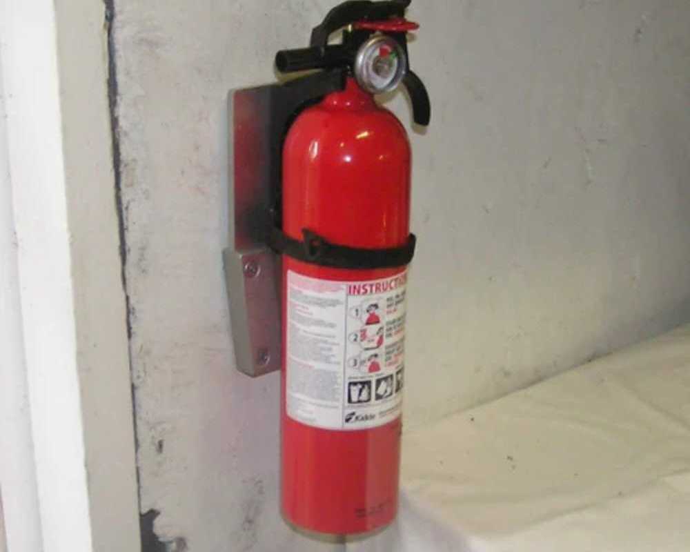 fire-extinguisher-mount-secure-quick-release-mounting