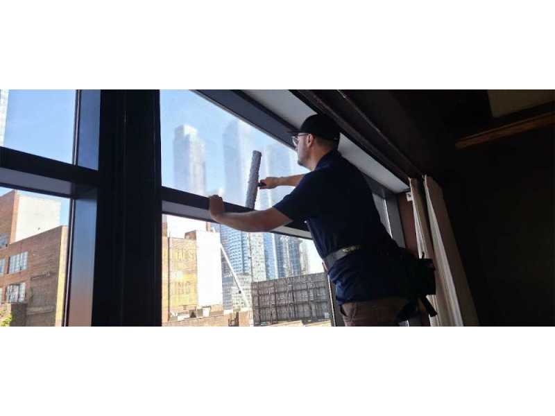 window-cleaning-in-nyc-and-north-jersey-small-0
