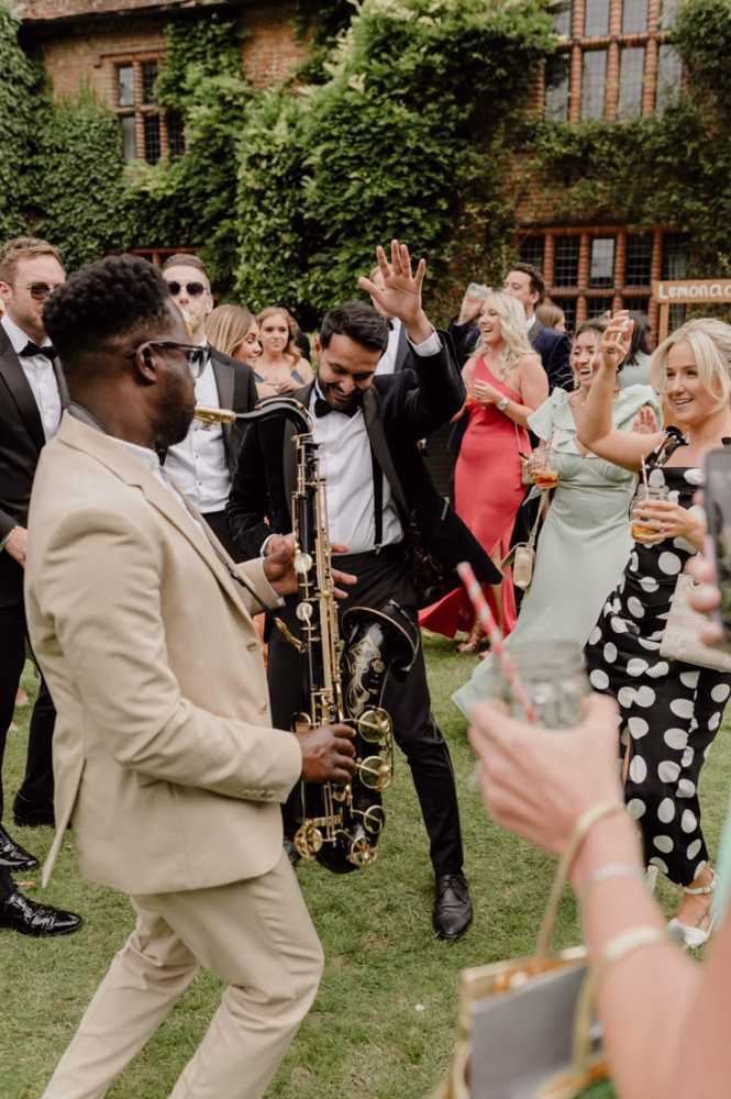 elegant-live-performances-for-memorable-events-wedding-music-entertainment-big-0