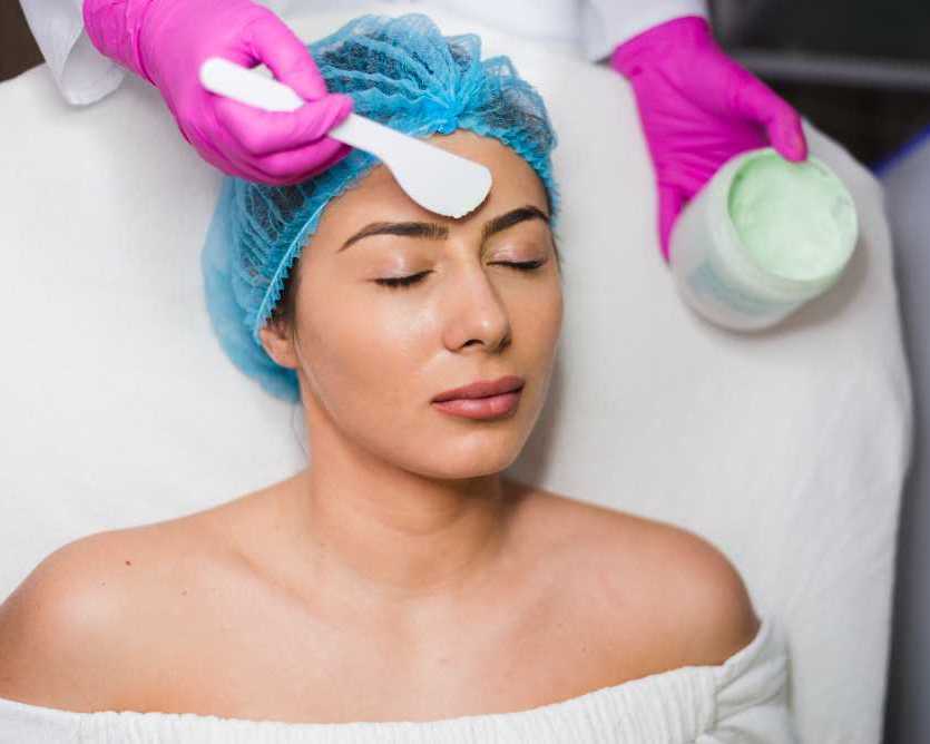 reveal-smoother-brighter-skin-with-a-dermaplaning-facial