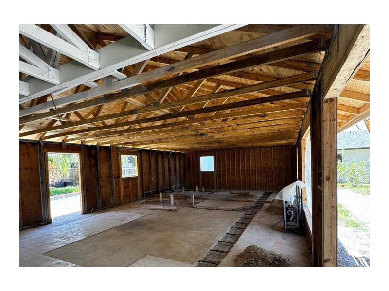 florida-residential-roofing-experts-rapid-reconstruction-team-roofing-small-0