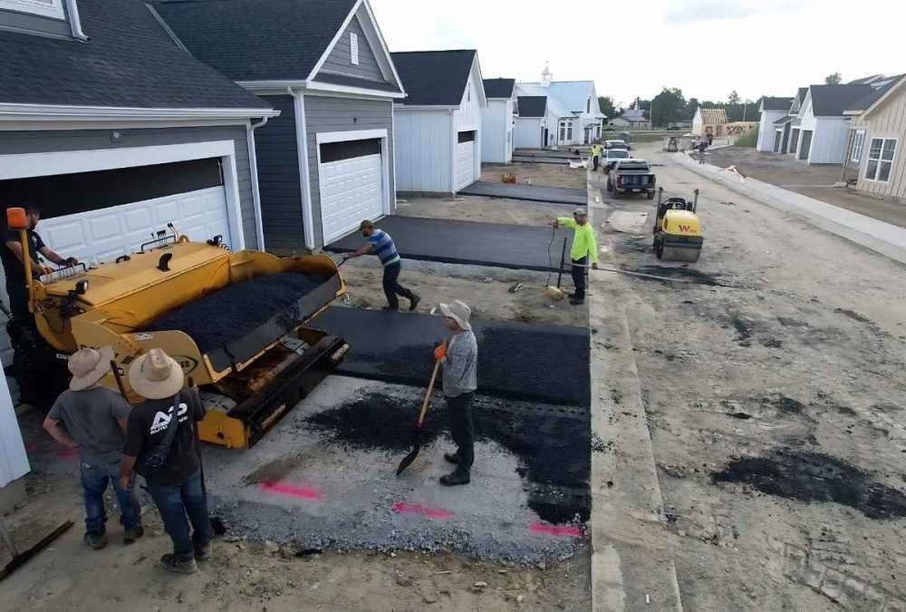 local-asphalt-paving-in-florida-focused-on-quality-and-durability-big-0