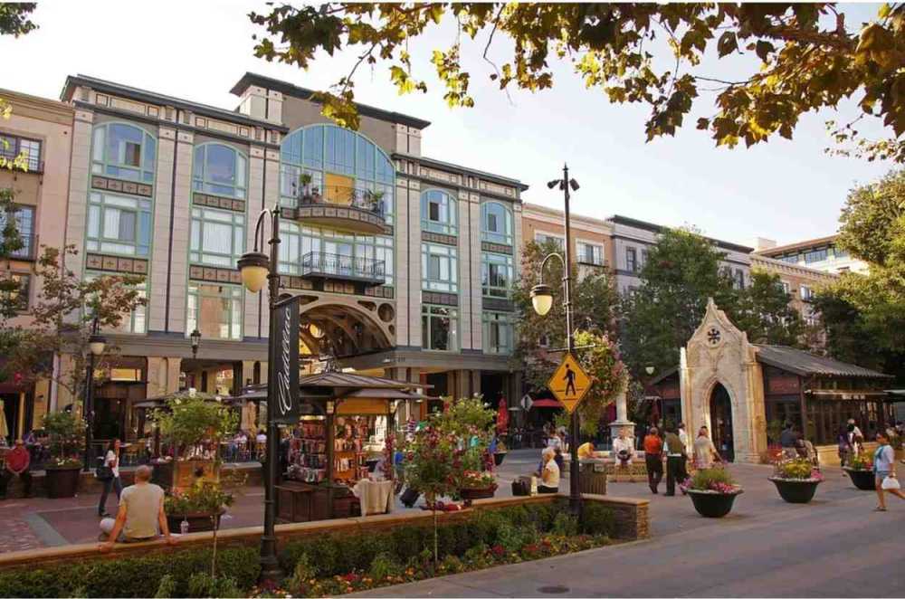 retail-tenant-representation-services-big-0