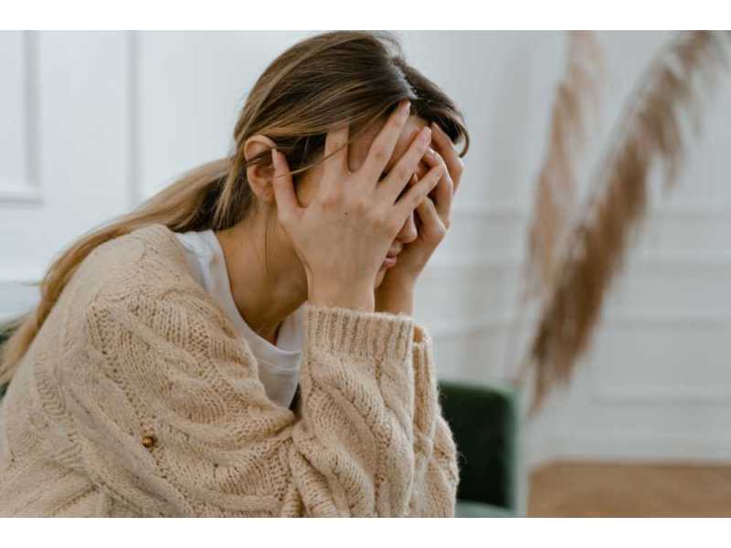 panic-attack-therapy-that-helps-you-regain-control-small-0