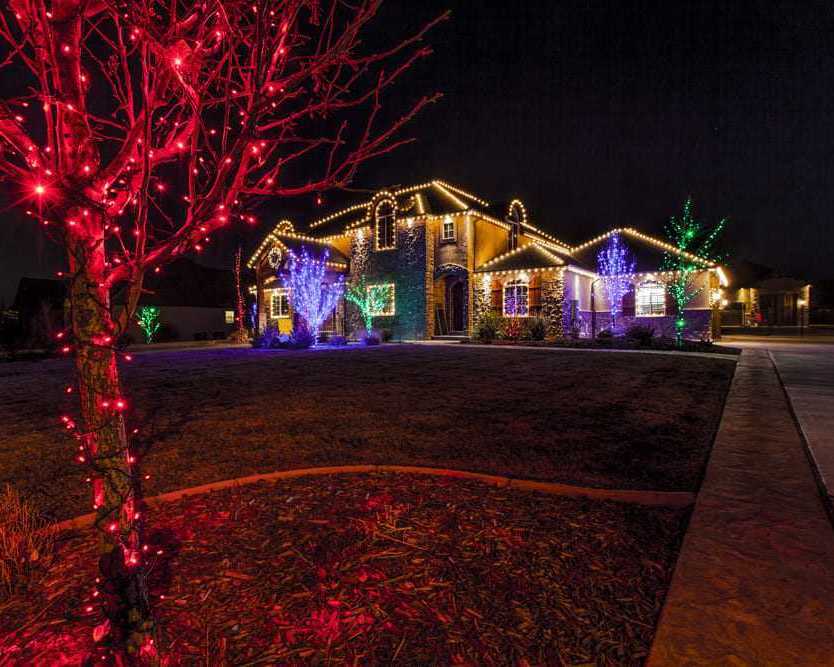 companies-that-hang-christmas-lights-in-clifton