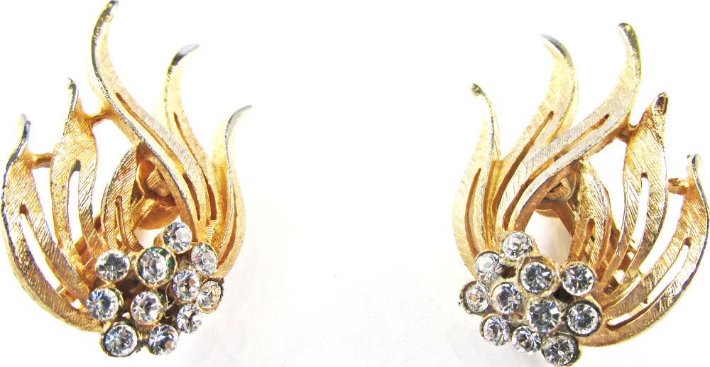 beautiful-antique-costume-earrings-for-vintage-fashion-lovers-big-1
