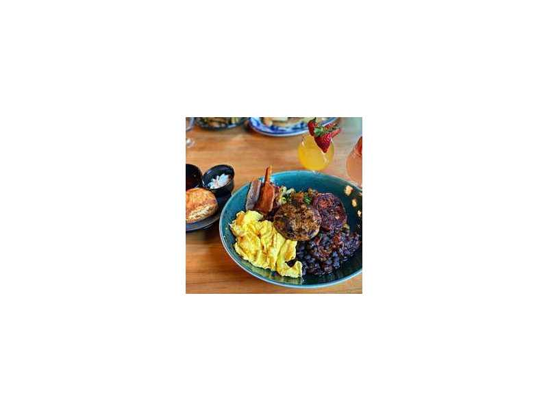 make-every-gathering-special-at-fieldings-wood-grill-small-0