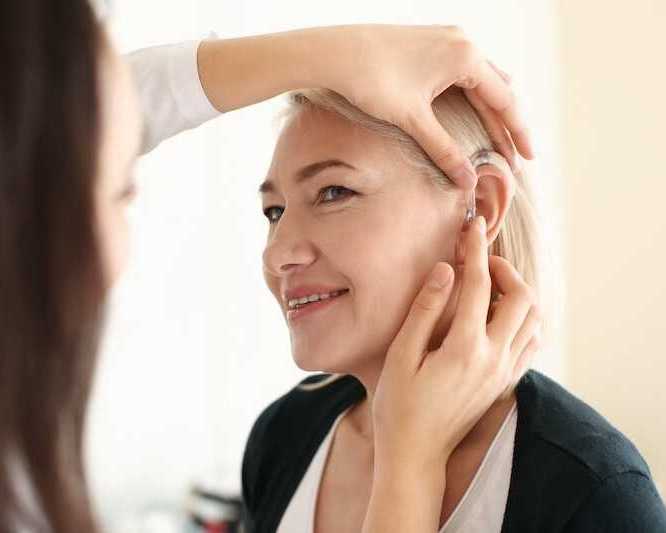 7-tips-for-getting-used-to-new-hearing-aids-comfortably