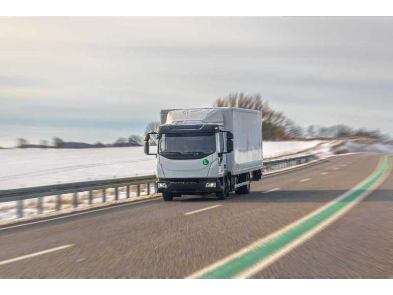 reliable-electric-box-trucks-for-sale-and-rental-solutions-small-0