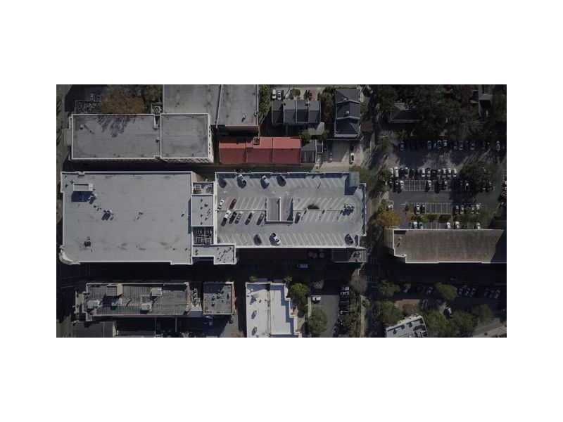choosing-the-right-commercial-roofing-contractors-in-phoenix-small-0