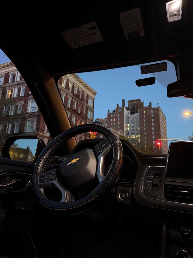 limousine-new-york-airport-transfers-call-18555qlride-big-0