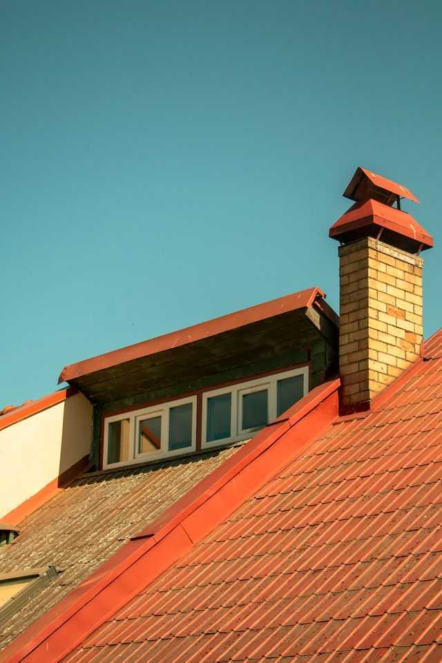 how-charleston-roofing-experts-handle-residential-roof-repairs-big-0