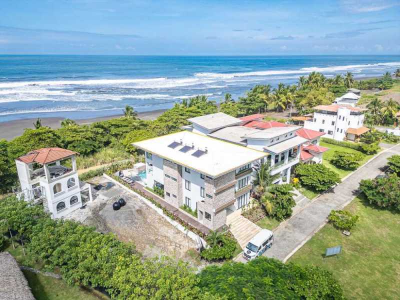 get-ocean-front-vacation-villa-in-costa-rica-small-0